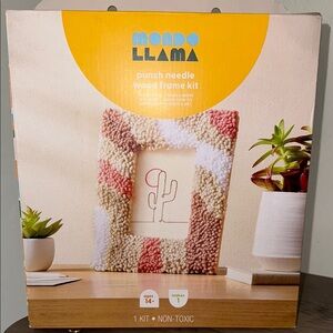 Punch Needle Wood Frame Kit - Multicolor